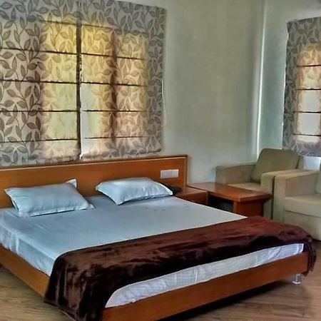 Nature Lovers Farm Hotel Gurgaon Exterior foto